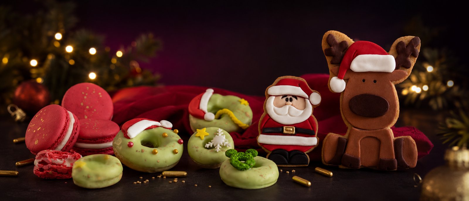 Macarons, donas y cookies navideñas decoradas